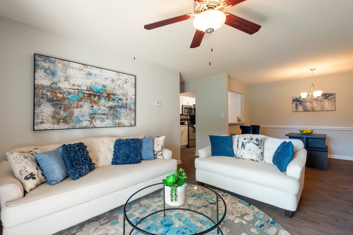 Avenues at Steele Creek Apartment Homes in Charlotte, NC